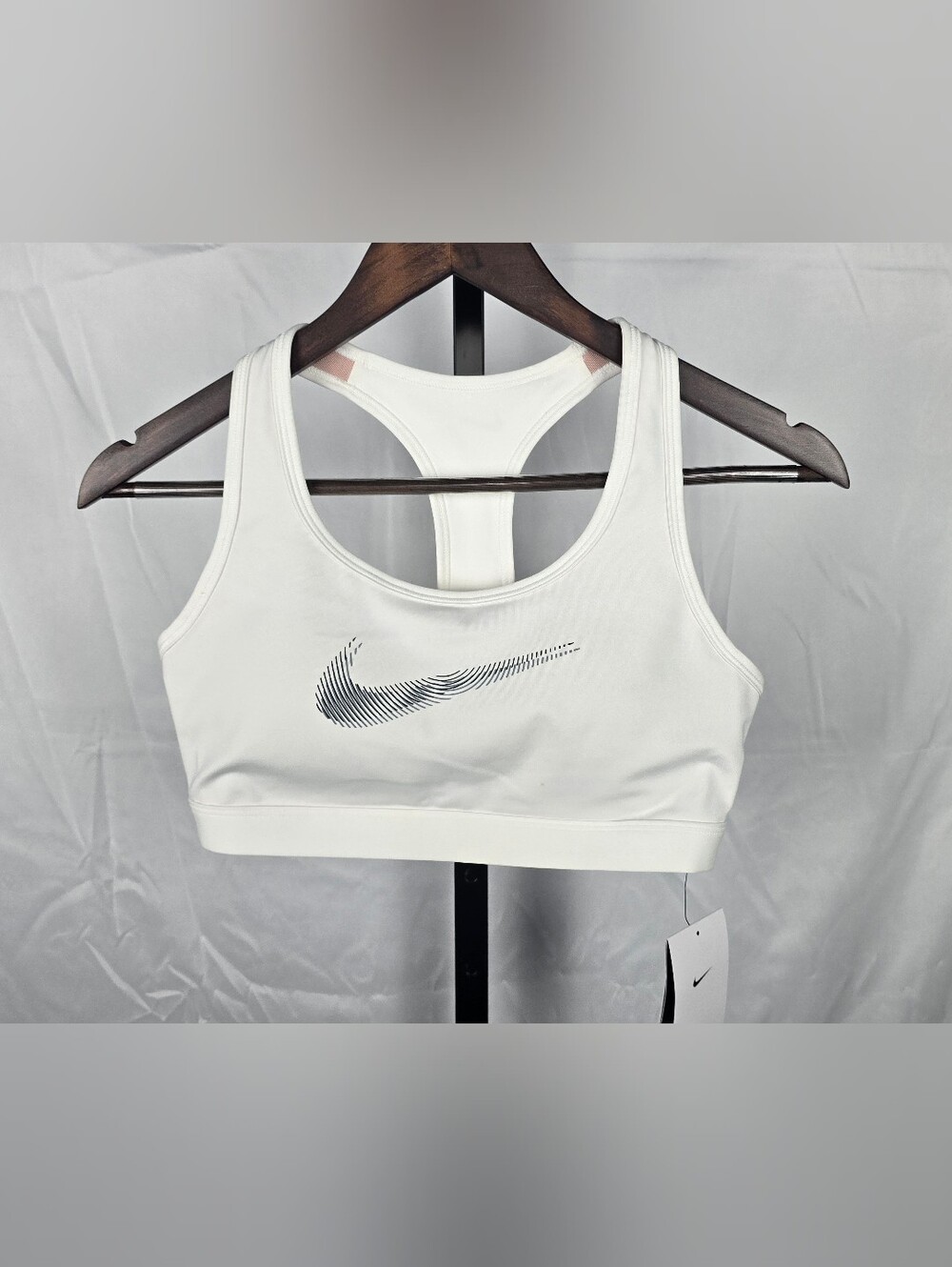 NWT Nike Swoosh Medium-Support Women's Padded Graphic Sports Bra Size Medium